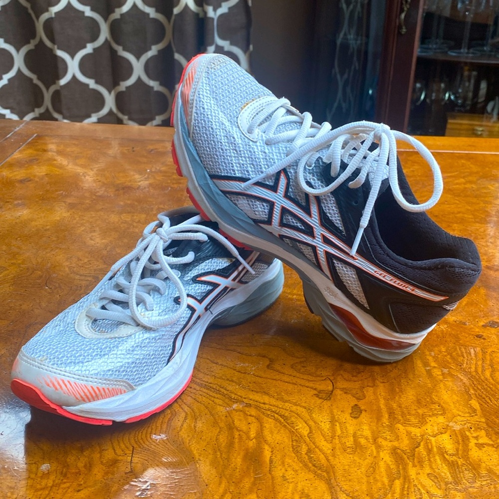 ASICS women’s shoes